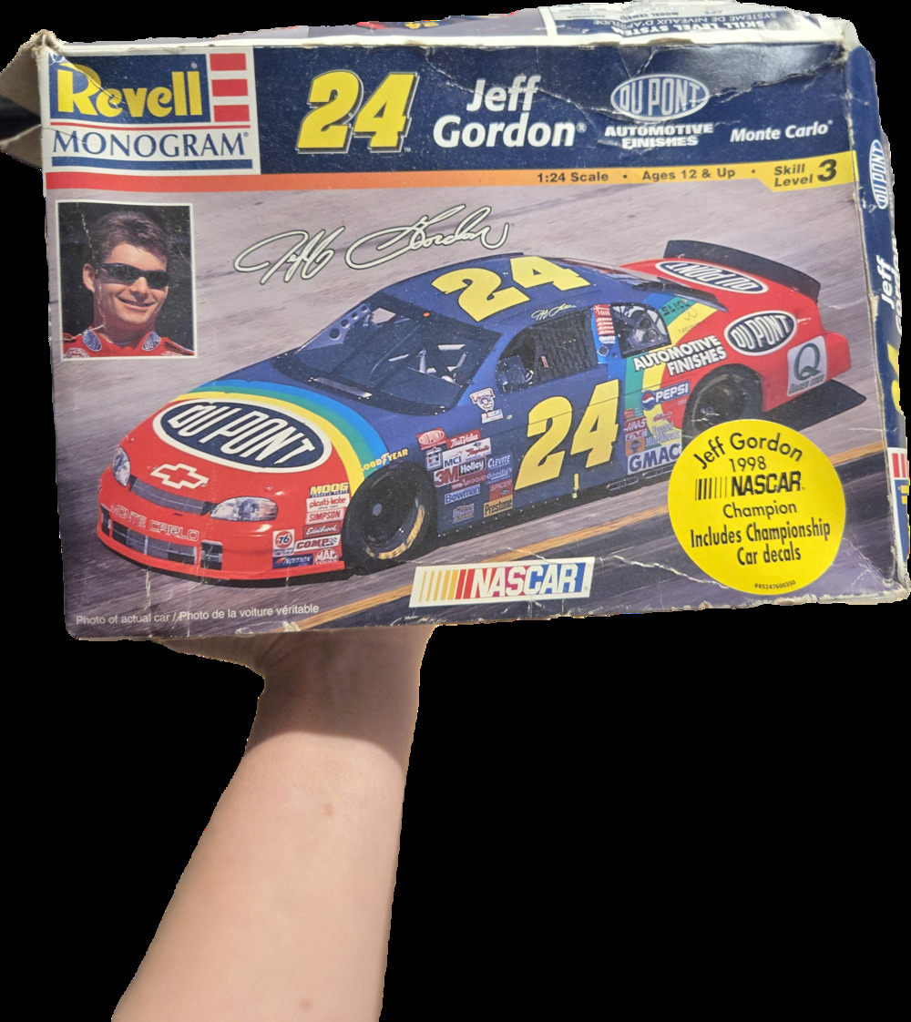 Revell Monogram Jeff Gordon #24 DuPont 1998 Champion Model Kit 1:24